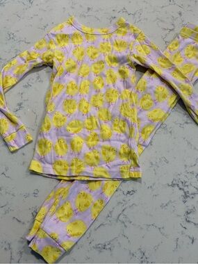 Gap Kids Yellow Chick Print Pajama Set